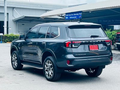 FORD EVEREST TITANIUM + 7 SEAT LEATHER SUNROOF AUTOMATIC 2025