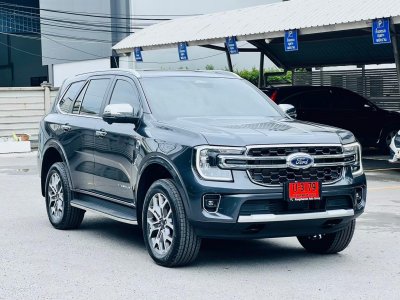 FORD EVEREST TITANIUM + 7 SEAT LEATHER SUNROOF AUTOMATIC 2025