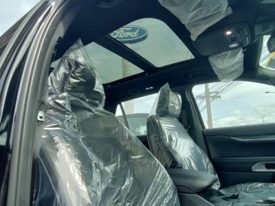 FORD EVEREST TITANIUM + 7 SEAT LEATHER SUNROOF AUTOMATIC 2025