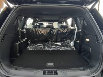 FORD EVEREST TITANIUM + 7 SEAT LEATHER SUNROOF AUTOMATIC 2025