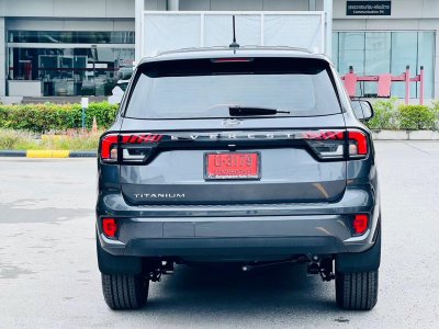 FORD EVEREST TITANIUM + 7 SEAT LEATHER SUNROOF AUTOMATIC 2025