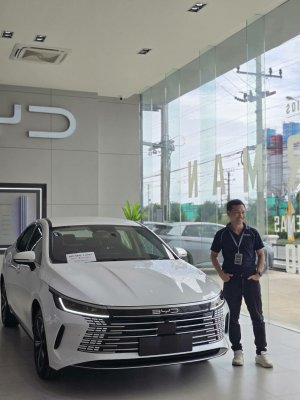 BYD SEAL 5 DM-i super hybrid PHEV 2026 automatic back camera screen