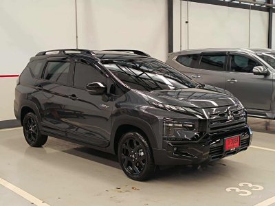 Mitsubichi Xpander Play Cross HEV 7 seat 2025 Automatic leather Top model